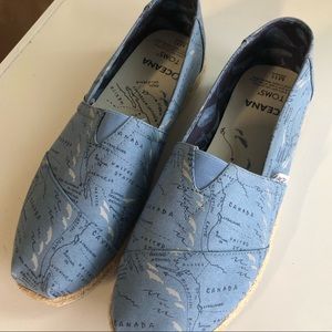 Toms Men’s Size 11 shoes